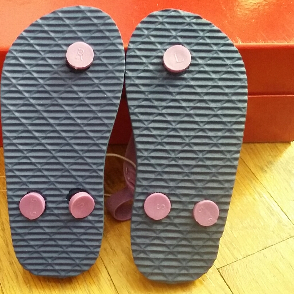 Sandals - Picture 3 of 3